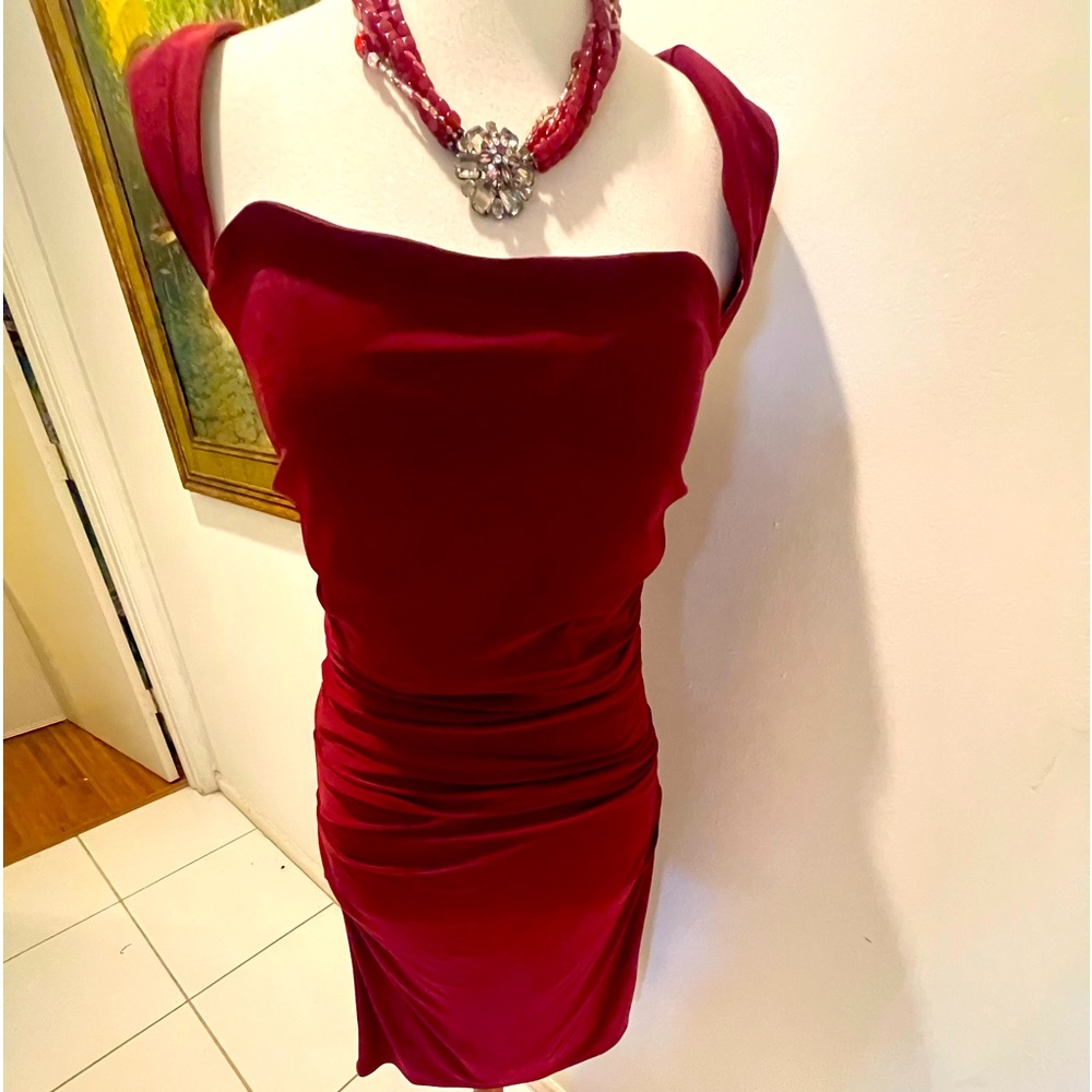 New Laundry By Shelli Segal Wine Ruching Criss Cross open Back Boned Dress Sz 10